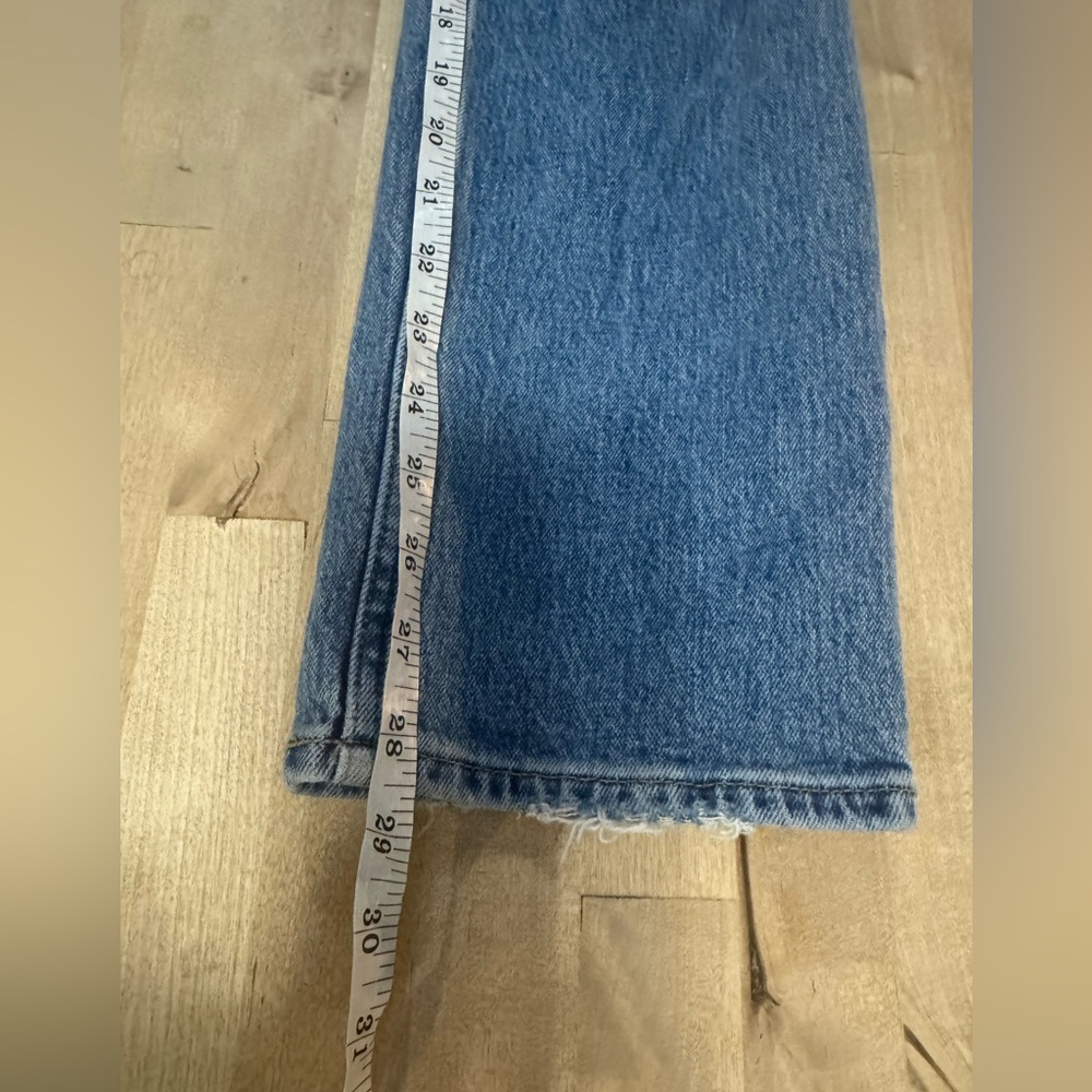 Abercrombie & Fitch Women's 90’s Straight Leg Blue Jeans - Picture 6 of 9